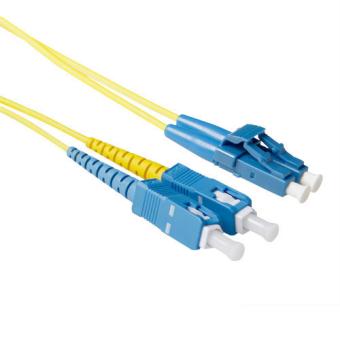 ACT 30 meter LSZH Singlemode 9/125 OS2 short boot fiber patch cable duplex with LC and SC connectors. Lc-sc 9/125 short dup 30.00m (RL1830) 