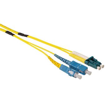 ACT 30 meter Singlemode 9/125 OS2 duplex ruggedized fiber cable with LC en SC connectors. Lc-sc 9/125 os2 rugged 30m (RL5603) 