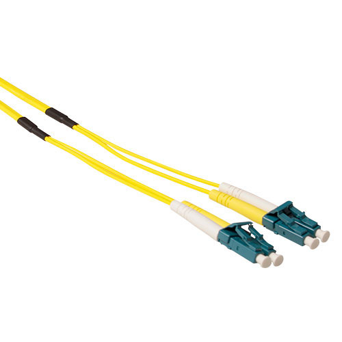 ACT 30 meter Singlemode 9/125 OS2 duplex ruggedized fiber cable with LC connectors. Lc-lc 9/125 os2 rugged 30m (RL5403) 