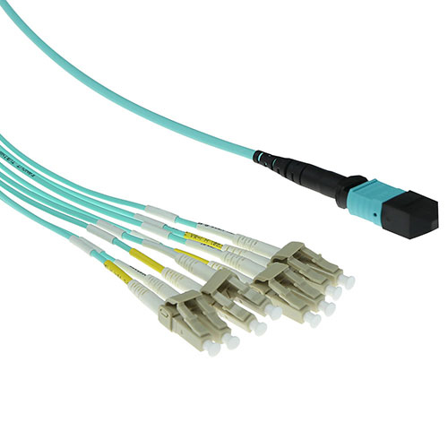 ACT 5 meter Multimode 50/125 OM3 fanout patchcable 1 X MTP female - 4 X LC duplex 8 vezels. 5m 8x50/125 om3 mtp/mpo(f) (RL7825) 