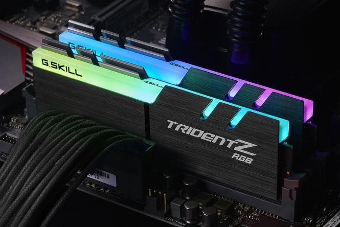 G.Skill TridentZ RGB Series - AMD Edition - DDR4 - 16 GB: 2 x 8 GB - DIMM 288-PIN - 3200 MHz / PC4-25600 - CL16 - 1.35 V - ungepuffert - non-ECC (F4-3200C16D-16GTZRX) 
